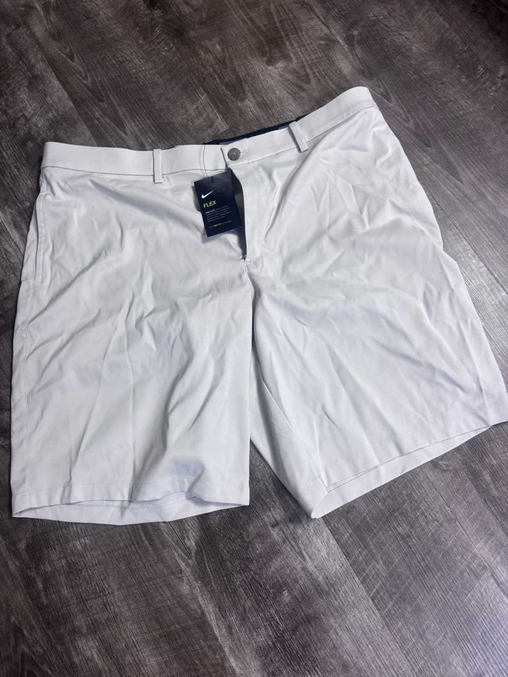 Nike Men’s tan Athletic Flex Golf Shorts